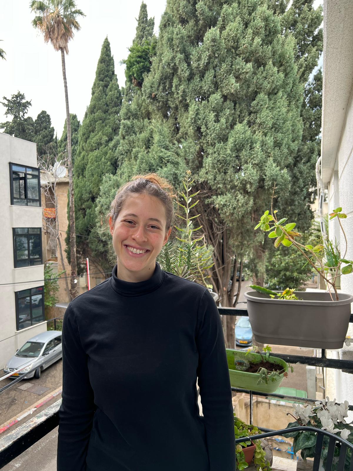 Read more about the article נעם פרידמן, עוזרת מחקר