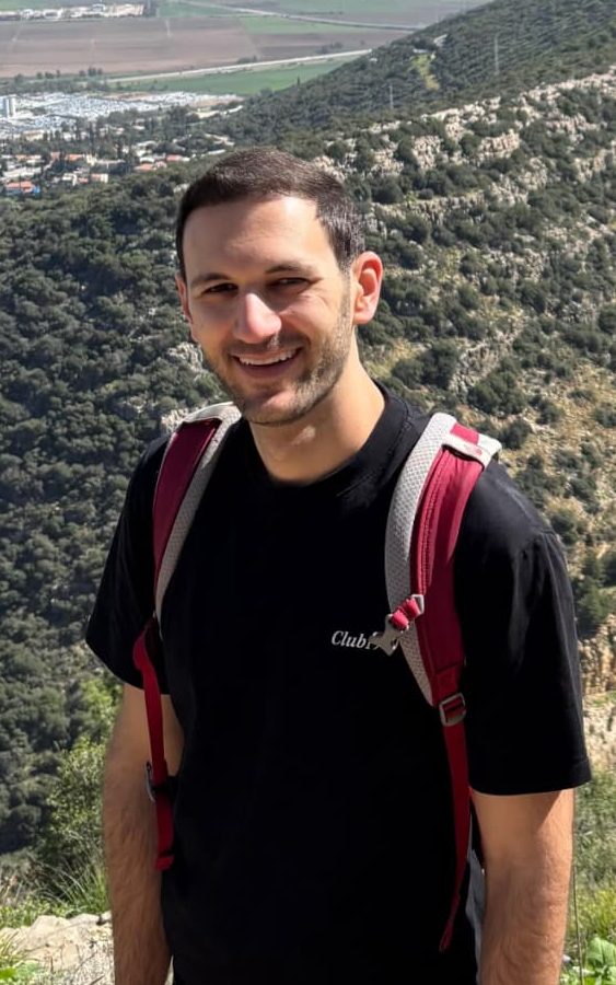 Read more about the article אורי רפאלי, עוזר מחקר